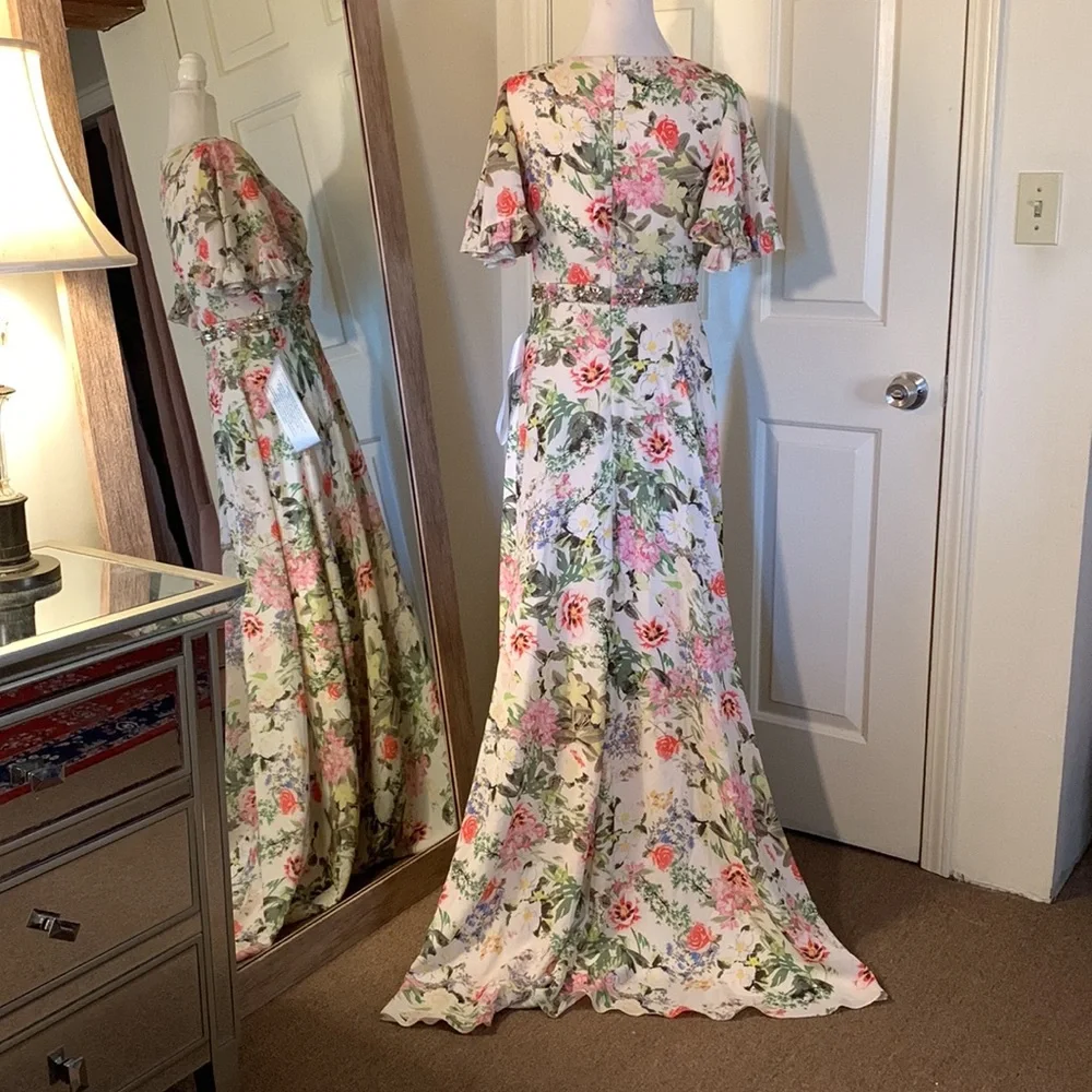 MAC DUGGAL
Floral Print Faux Wrap Flutter Sleeve A Line Gown - Picture 11 of 17